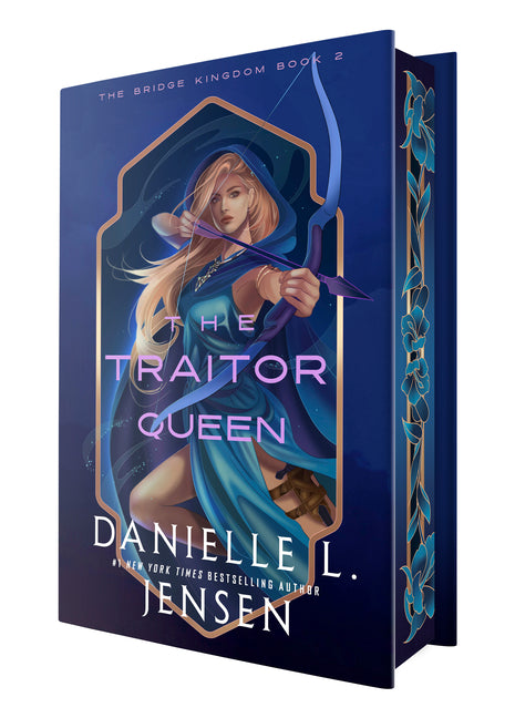 Book cover for Traitor Queen (Deluxe Edition)