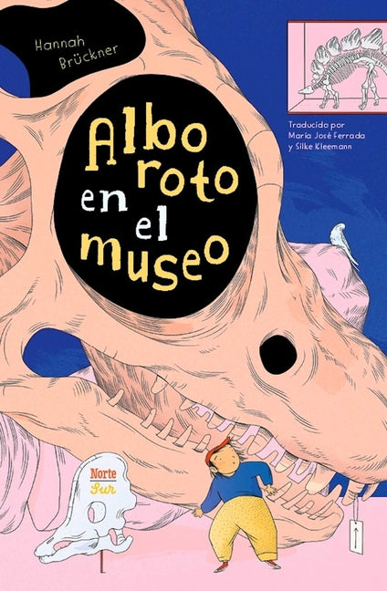 Book cover for Alboroto En El Museo: (Spanish Edition)