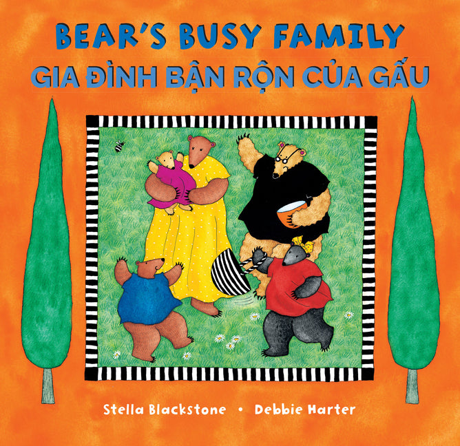 Book cover for Bear's Busy Family (Bilingual Somali & English) (Bilingual)